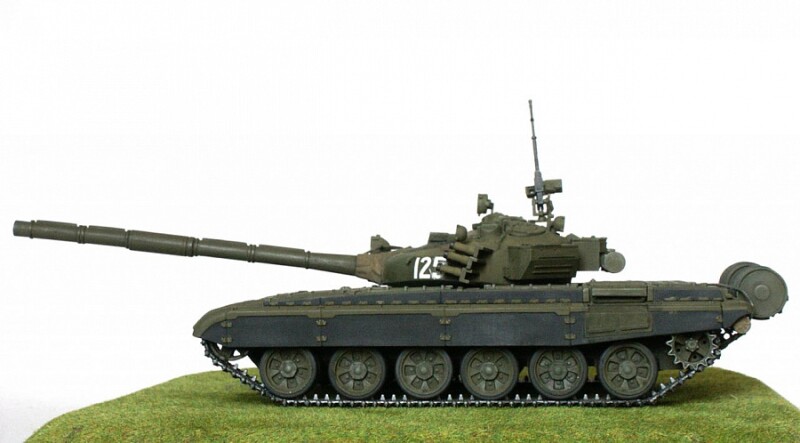 Сборная модель Zvezda Советский основной боевой танк Т-72Б (ОГРАНИЧЕННЫЙ ВЫПУСК)