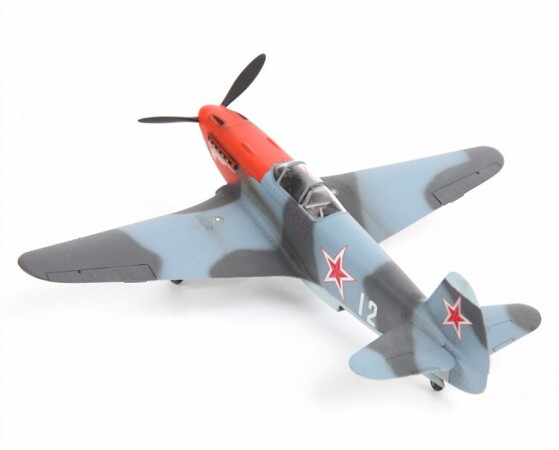 Сборная модель Zvezda Советский истребитель Як-3
