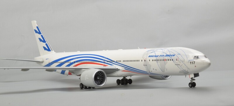 Сборная модель Zvezda Пассажирский авиалайнер Боинг 777-300 ER