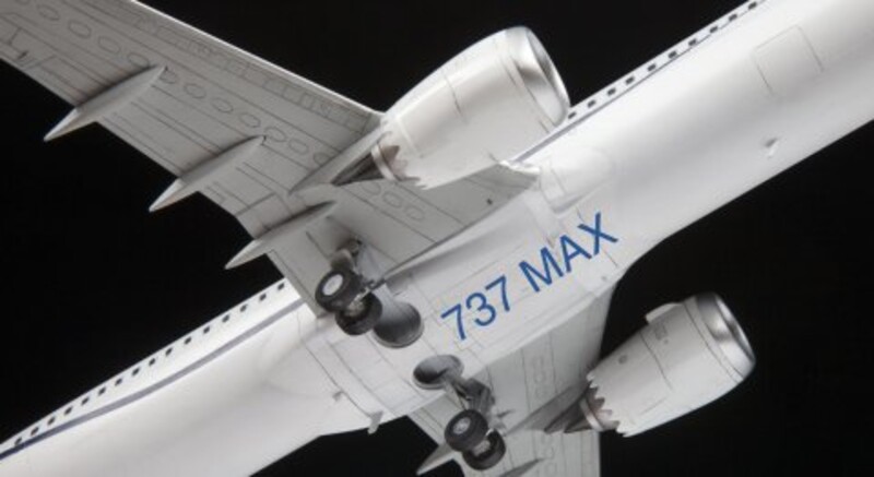 Сборная модель Zvezda Пассажирский авиалайнер "Боинг 737-8 MAX