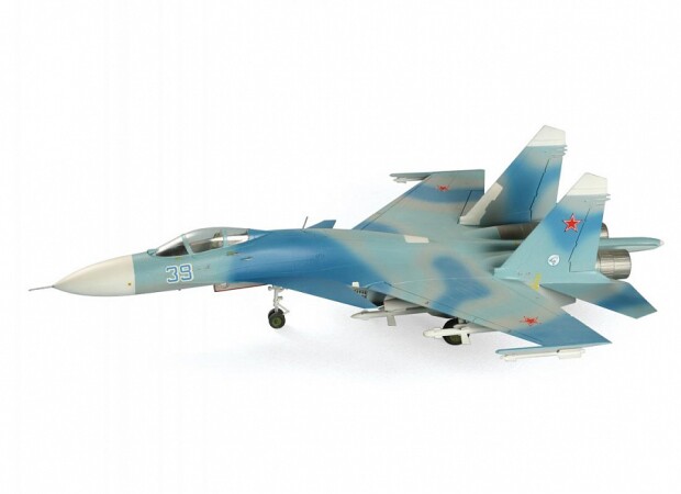 Сборная модель Zvezda Советский истребитель завоевания превосходства в воздухе Су-27