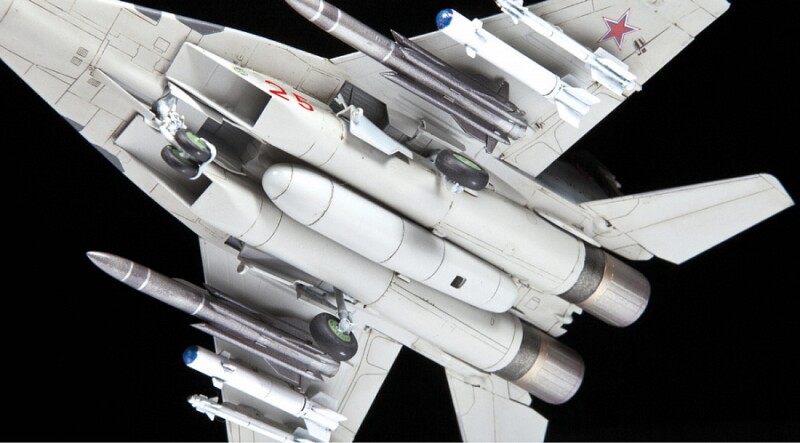 Сборная модель Zvezda Многоцелевой фронтовой истребитель МиГ-29 СМТ