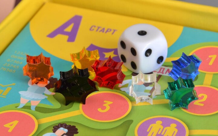 Настольная игра Iplay Хмурая Ксю